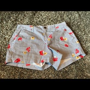 B2G1 Striped Floral Shorts
